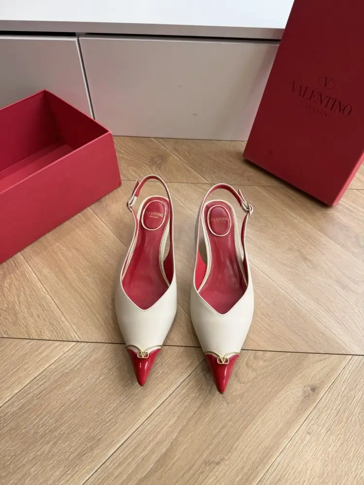 Valentino Туфлі жіночі — Фото 2