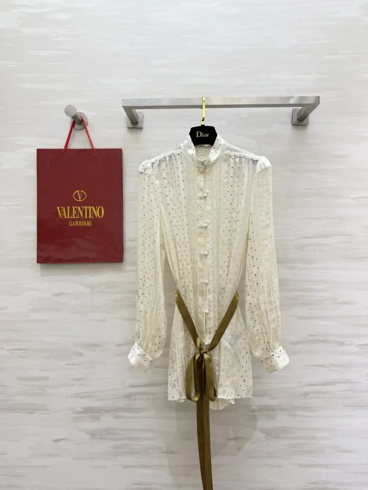 Valentino — Шовкова сорочка з поясом