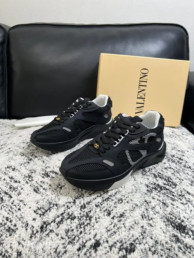 Valentino Кросівки чоловічі — Фото 2