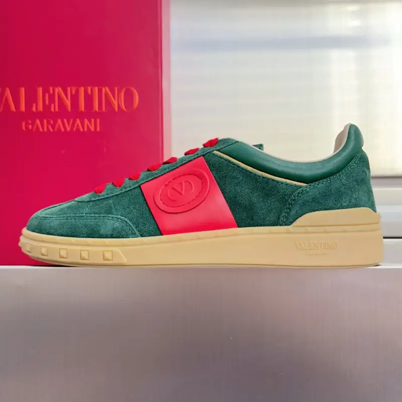 Valentino Sneakers UPVILLAGE — Photo 2