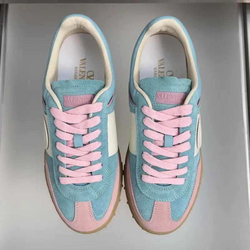 Valentino Sneakers UPVILLAGE — Photo 4