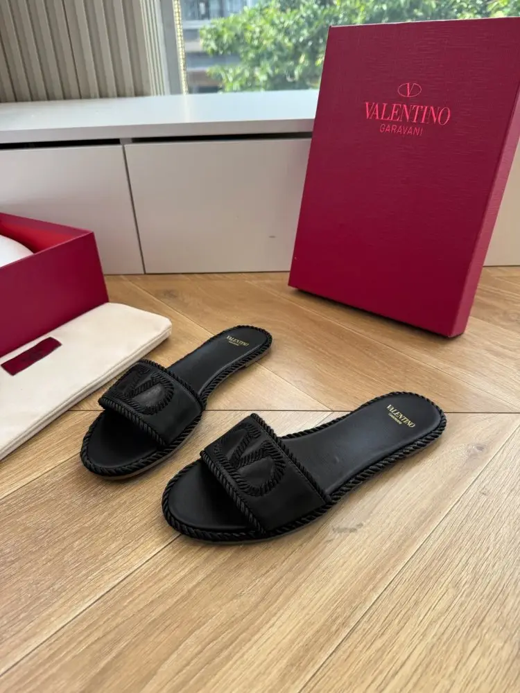 Valentino Шльопанці жіночі — Фото 2