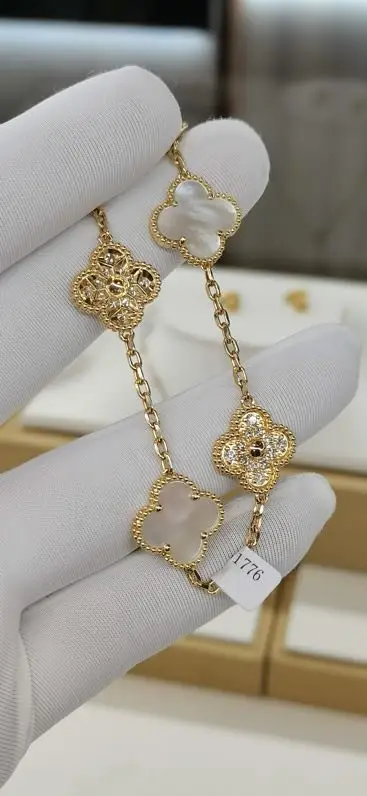 Van Cleef — Браслет з 18-каратного золота з діамантами